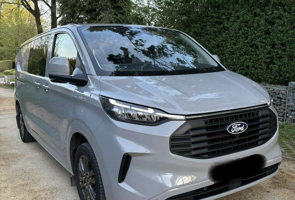 Ford Transit Custom 2.0 TDCi L2H1 Limited Multi-cab S/S