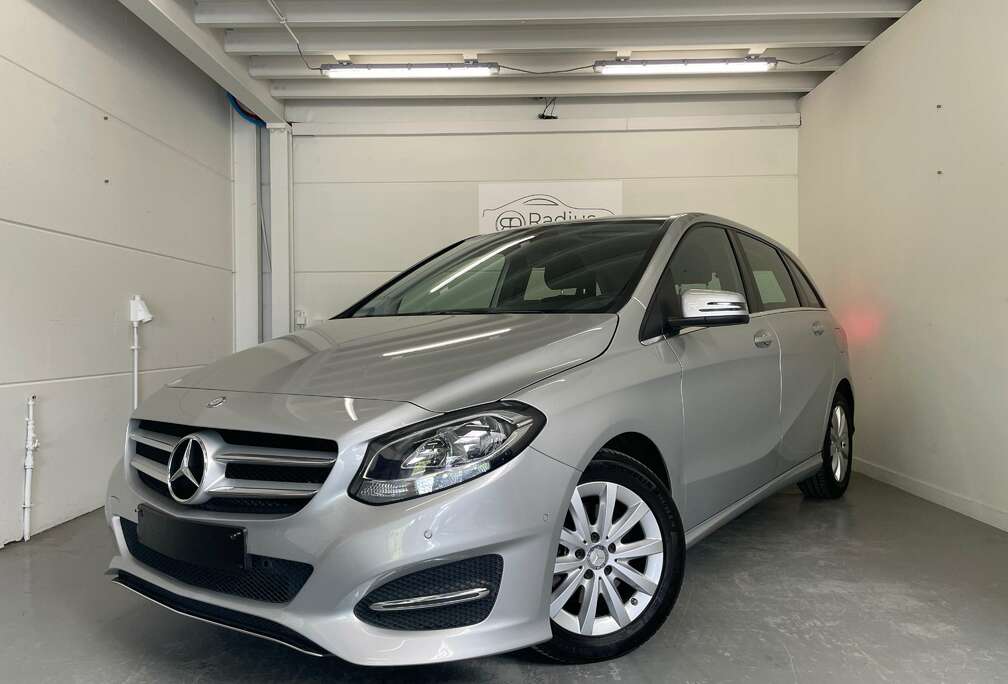 Mercedes-Benz B 180