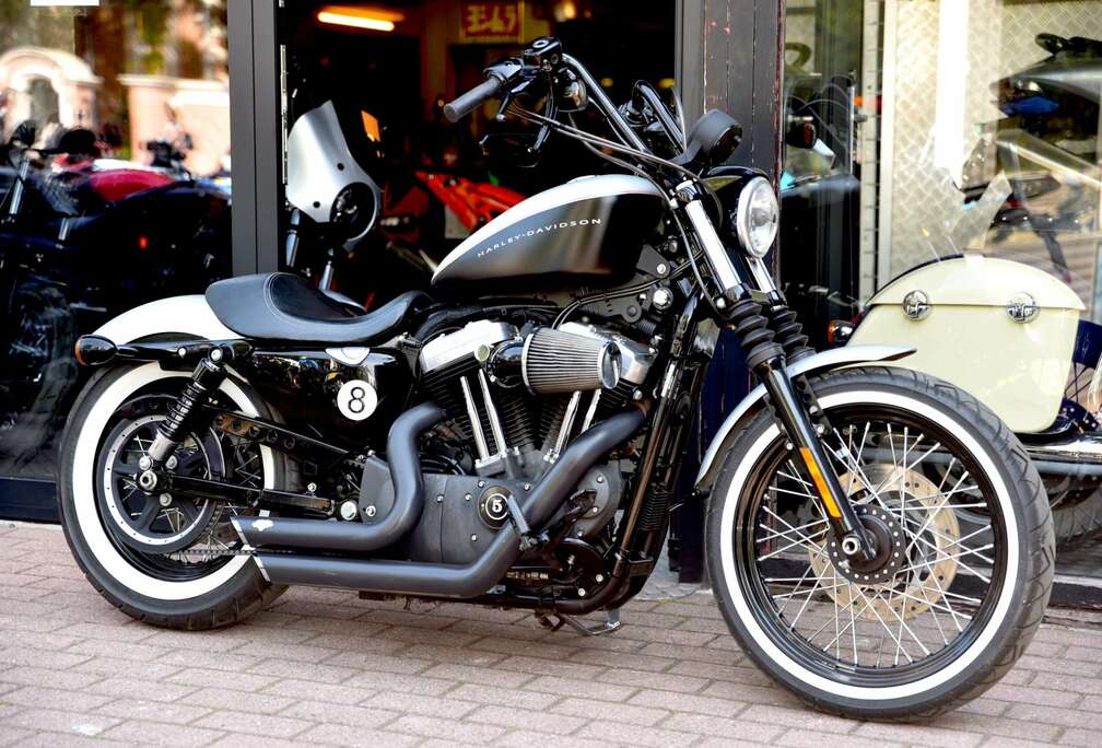 NIGHTSTER ***MOTO VERTE***