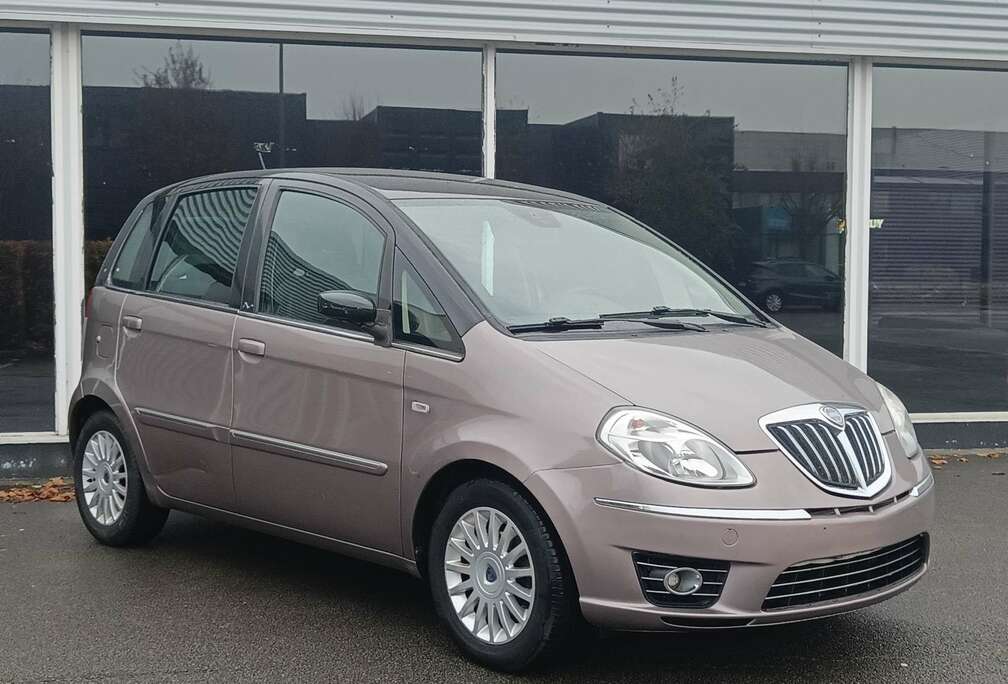 Lancia 1.4 16v AUTOMAAT GEKEURD VOOR VERKOOP