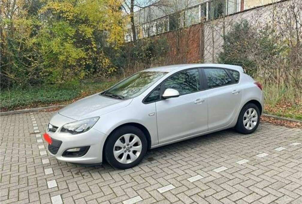 Opel Astra 1.4 Selection