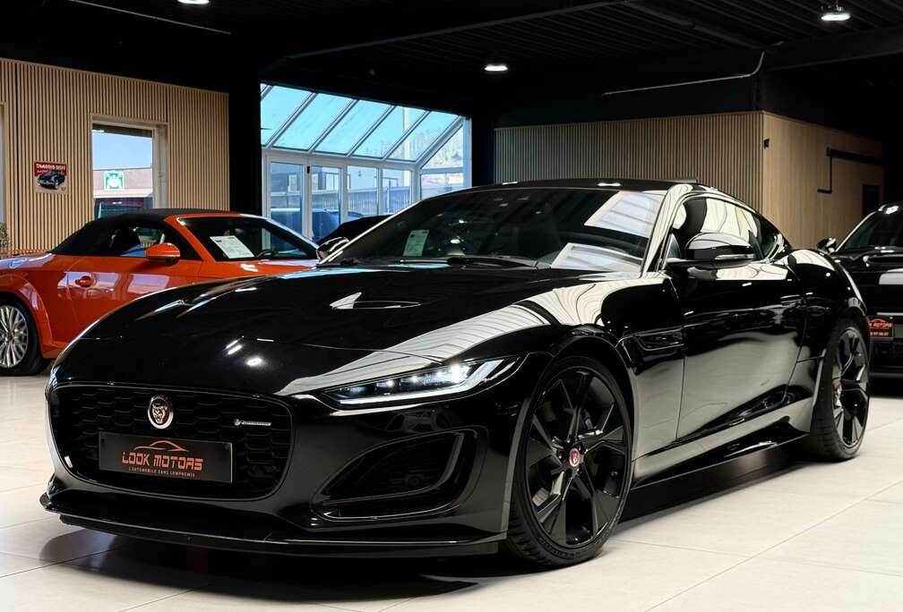 Jaguar Coupe 2.0 i4 P300 R-Dynamic Black AUTOMATIQUE PANO NAVIGATION CUIR ALCANTARA COCKPIT SPORT EXHAUST JANTES 20