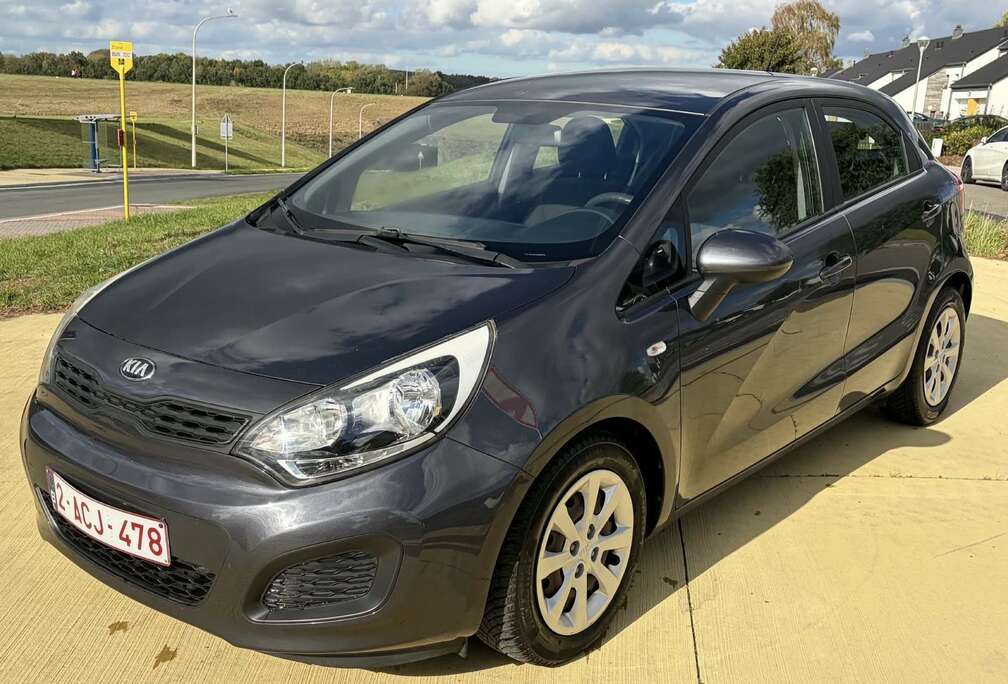 Kia 1.2i Lounge