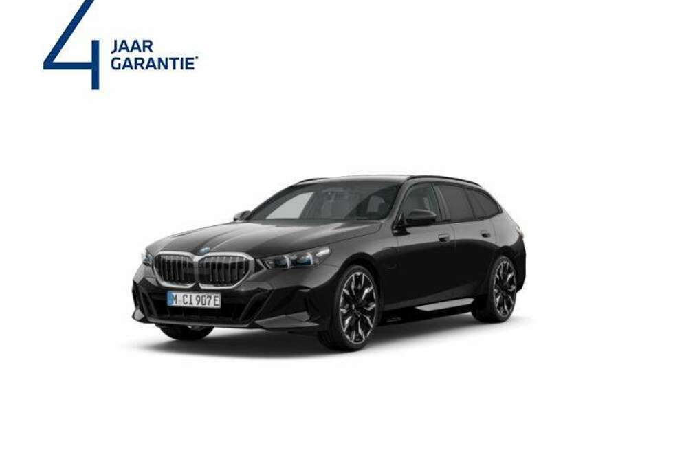 BMW 550e xDrive Touring M Sport  B&W  TOWB