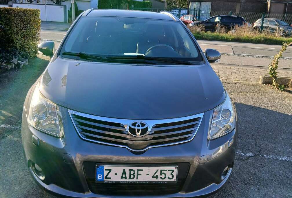 Toyota 2.0 Combi linea sol