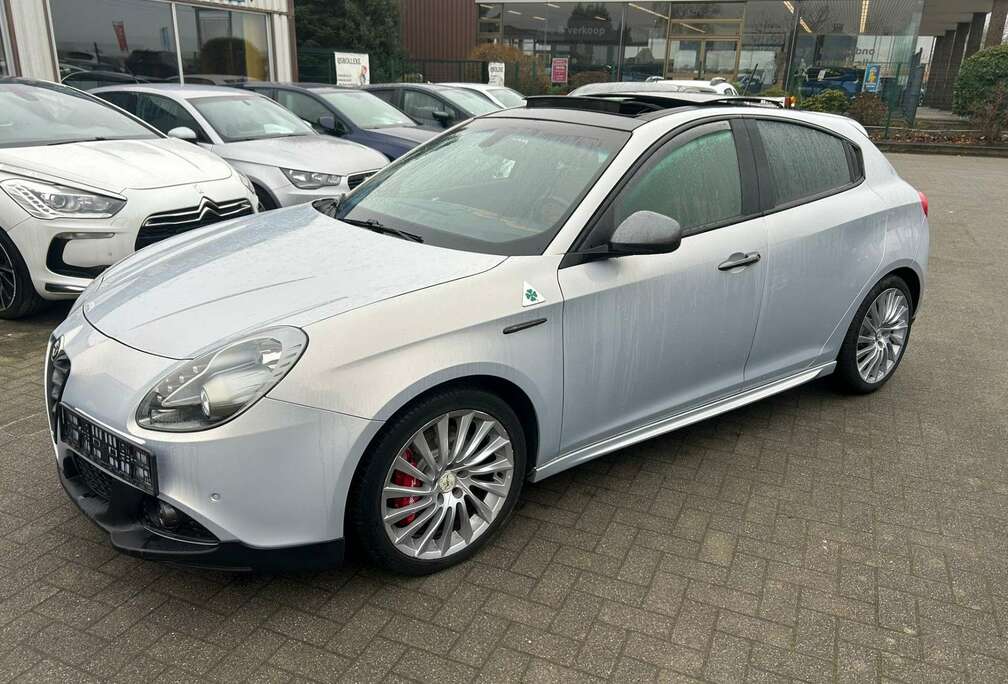 Alfa Romeo Giulietta 1.7 TBi MultiAir Quadrifoglio Verde TCT
