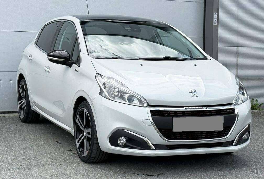 Peugeot 208 110 ch/ GT Line/ Navigation/ automatique