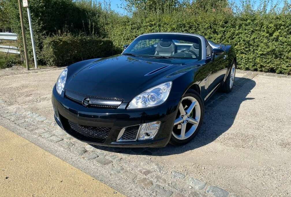Opel Roadster 264PK  67.000km  Gekeurd