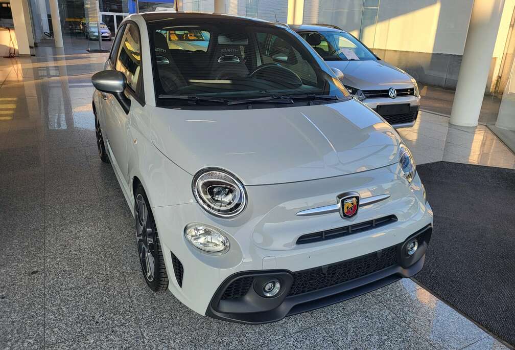 Fiat 500 1.4 T-Jet Abarth 595 Competizione