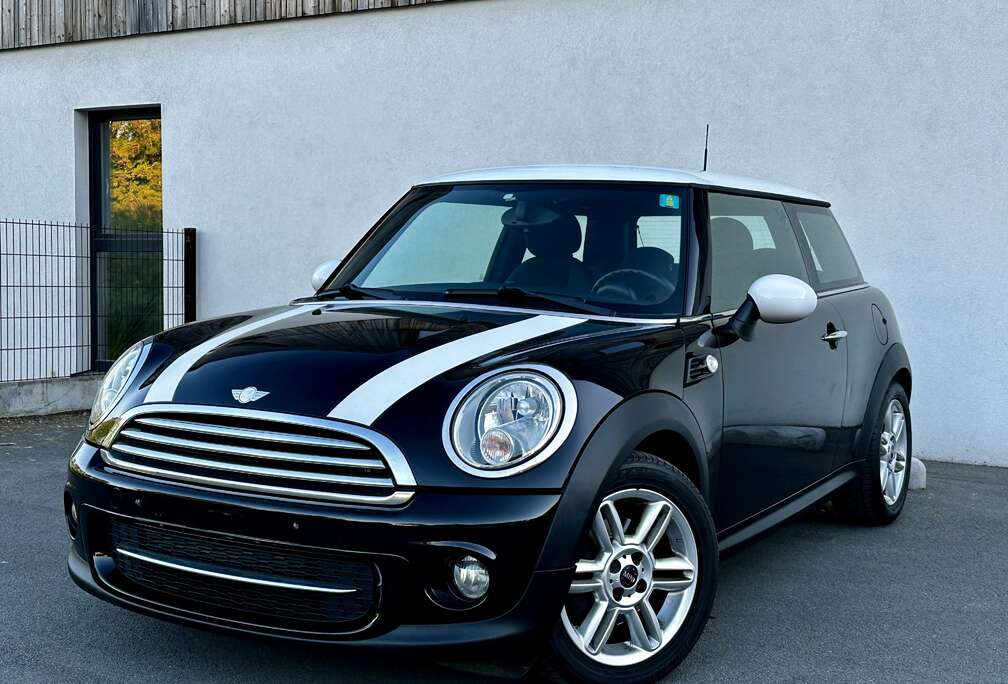 MINI MINI Cooper 1.6D **Carnet d\'entretien **1er propriétaire