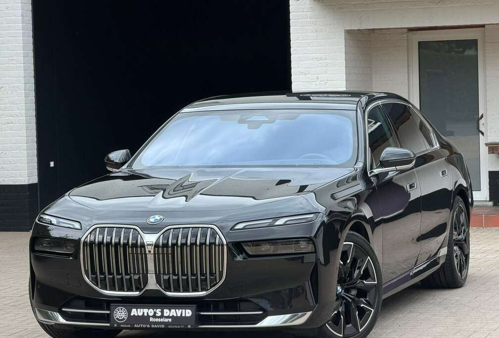 BMW 740 dXAS*HUD*B&W*PANO*