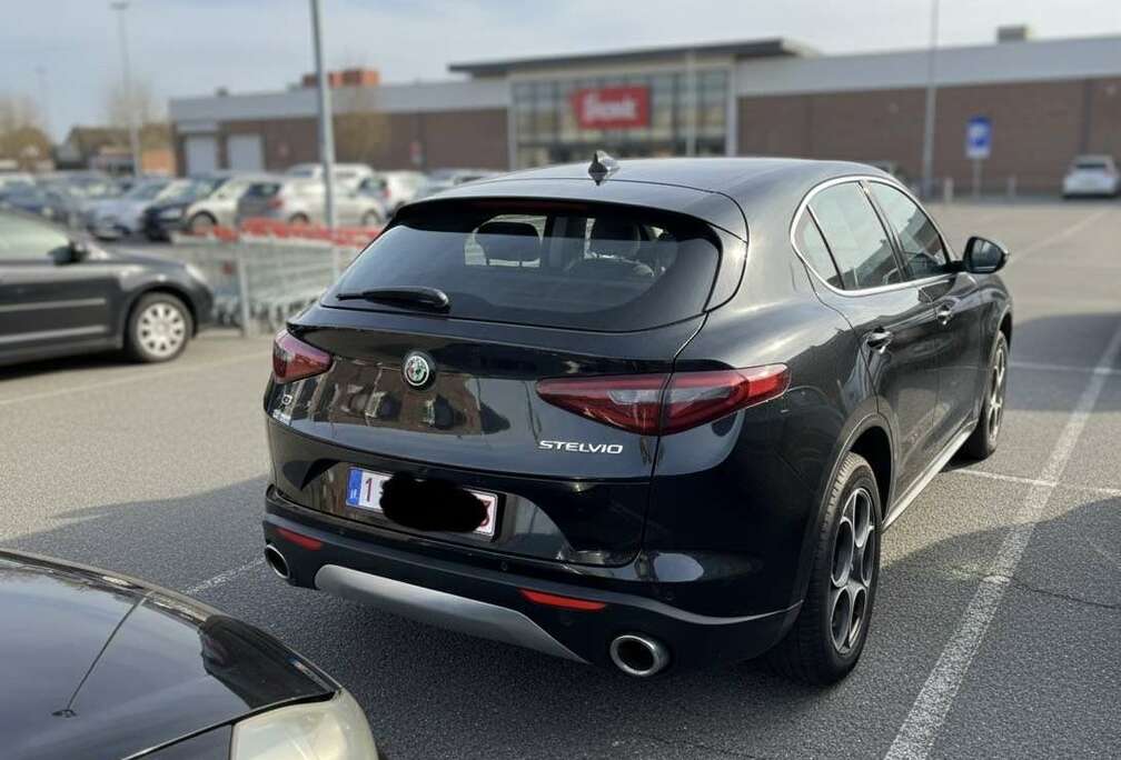 Alfa Romeo Stelvio 2.0 T AWD First Edition Plus