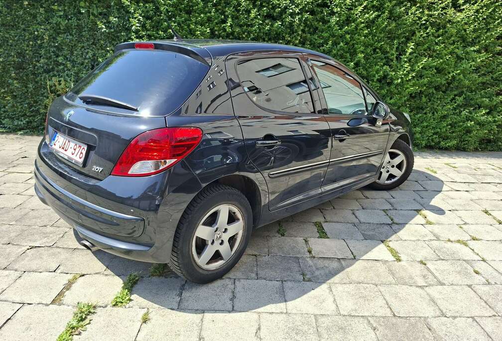 Peugeot 1.4i Allure