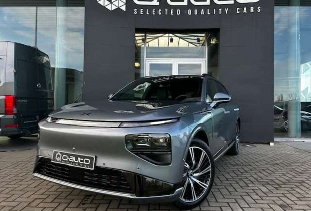 AWD Performance New Model 93,1kw / Premium / Hook