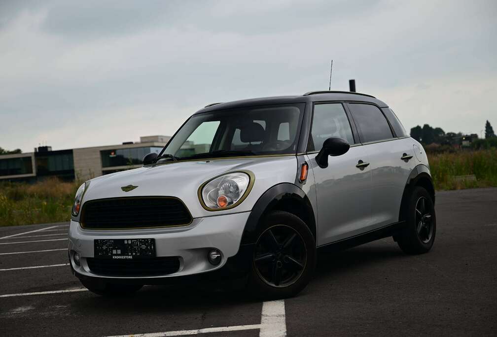 MINI NAVI / BLUETOOTH / SILVER - BLACK - GOLD / PDC / SPORTSEATS