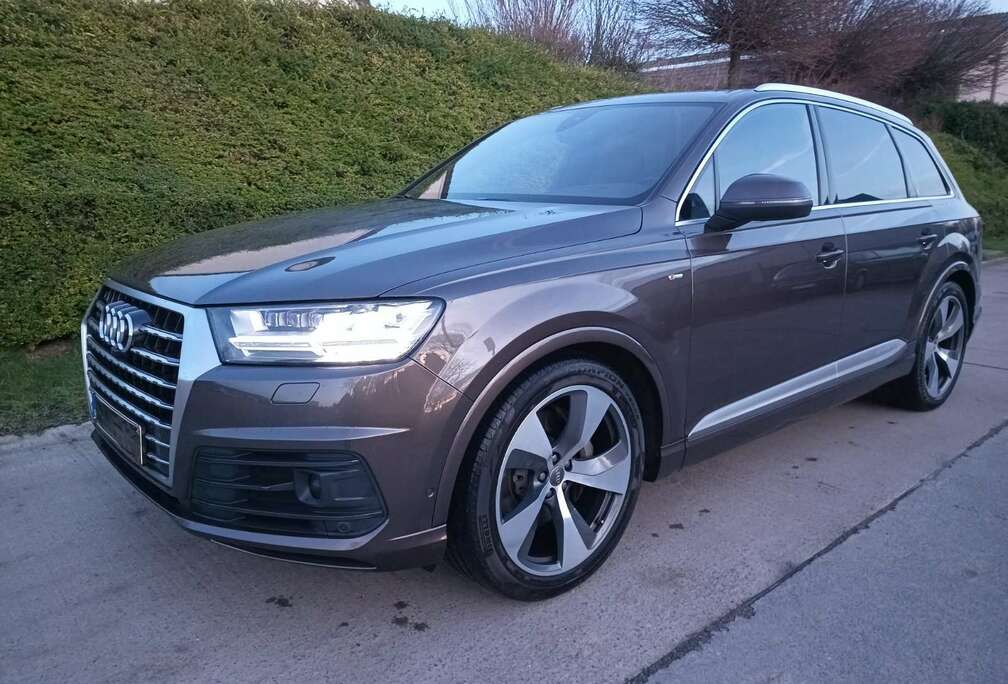 Audi Q7 3.0 TDI quattro tiptronic