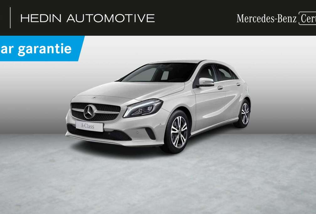 Mercedes-Benz Hatchback Luxury Line  Parkeer Pack  Achteruitri