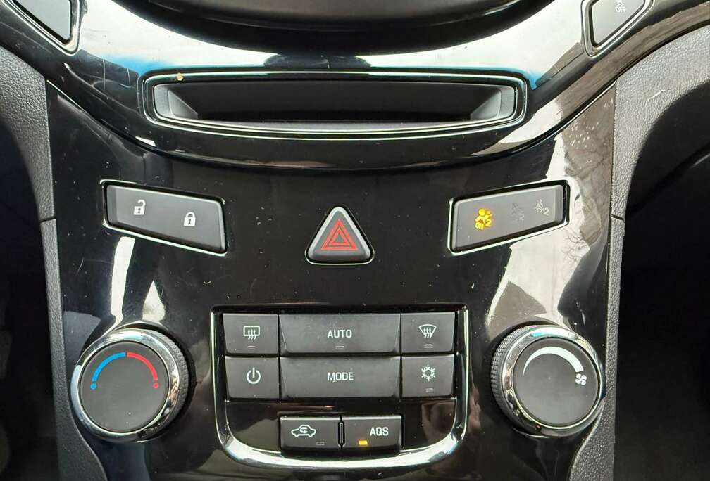 Chevrolet 1.8 16v 141 LTZ