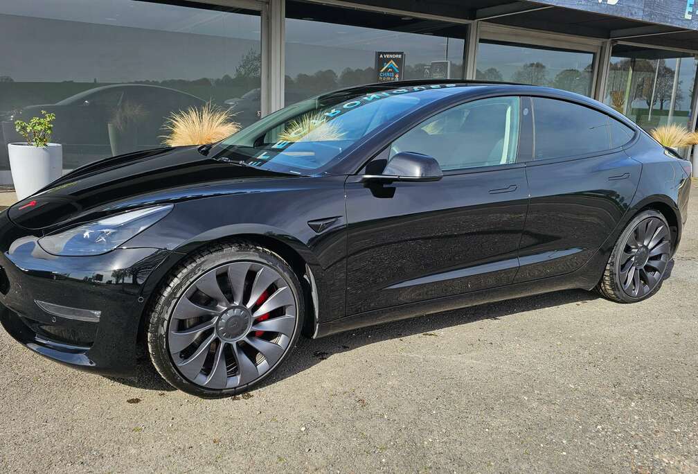 Tesla Model 3 78 kWh AWD Performance (377 kW)