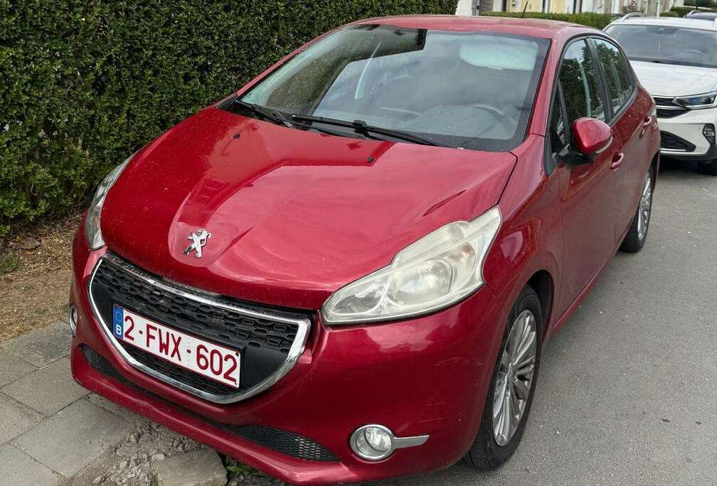 Peugeot 208 1.2i Urban Soul
