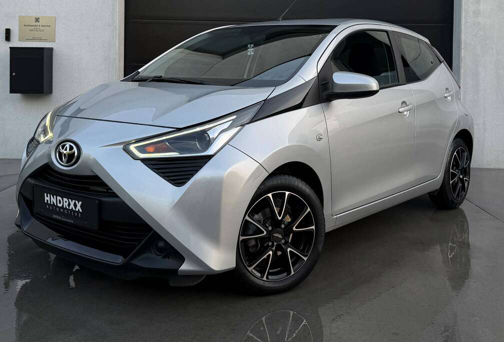Toyota Aygo 1.0i Automaat - CarPlay - Camera - Garantie