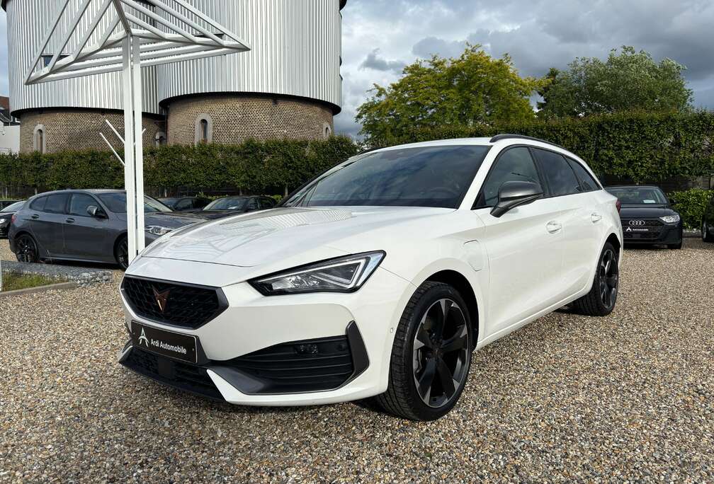e-Hybrid 1.4 DSG *CARPLAY*VOLANT CHAUFF*CAMERA*LED*GARANTIE*