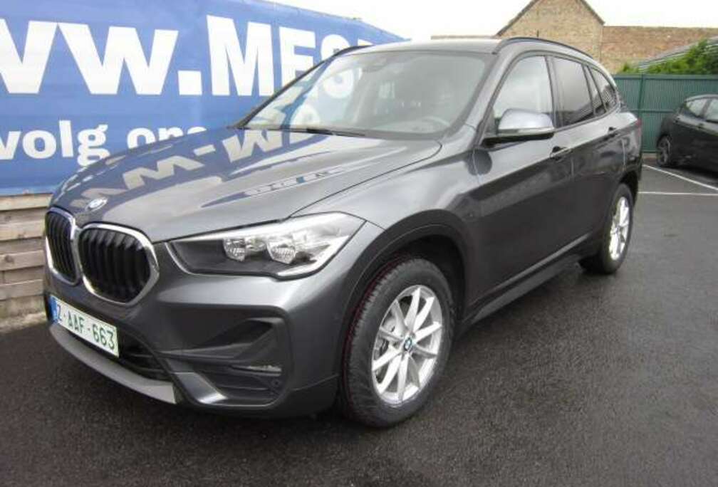 BMW 1.8i sDrive PROF NAVI + LEDER + KEYLESS ENTRY + CAMERA + DAB