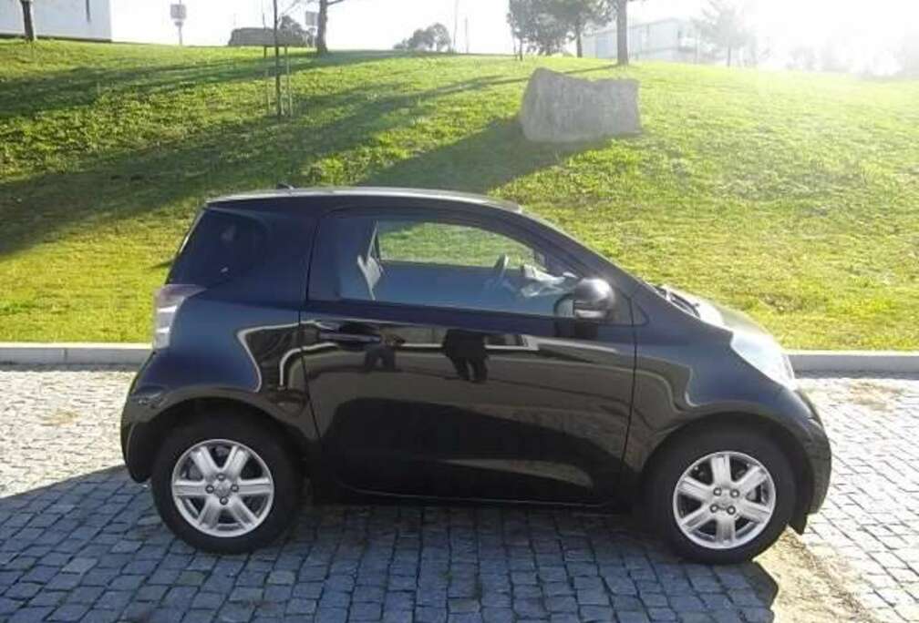 Toyota iQ 1.0i VVT-i Sol