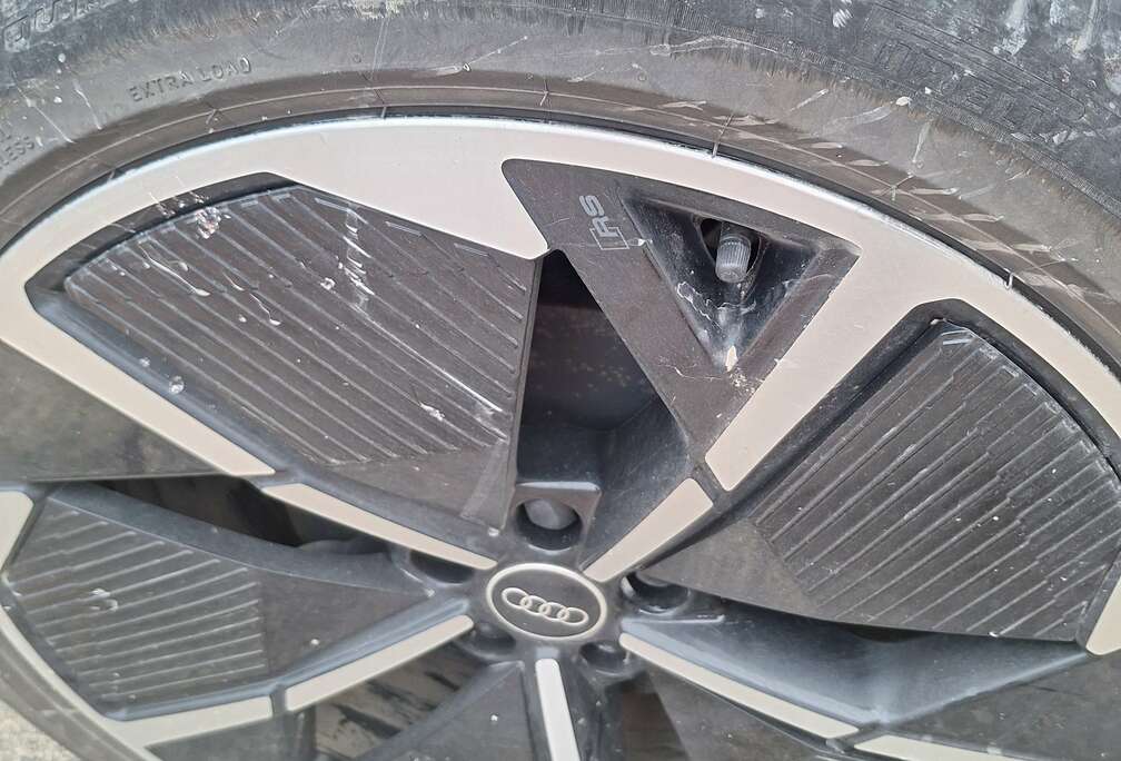 Audi Q4 e-Tron 82 kWh 40 S line