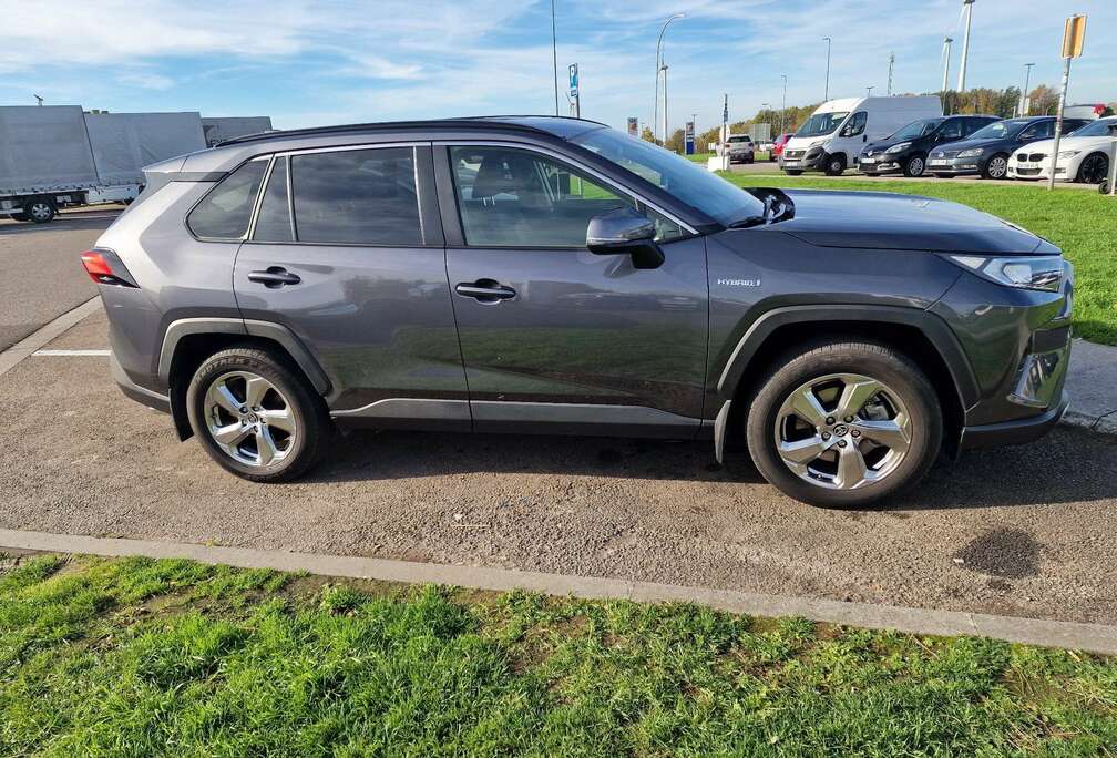 Toyota Hybrid  4X4  i-AWD Dynamic Plus (Li-ion)