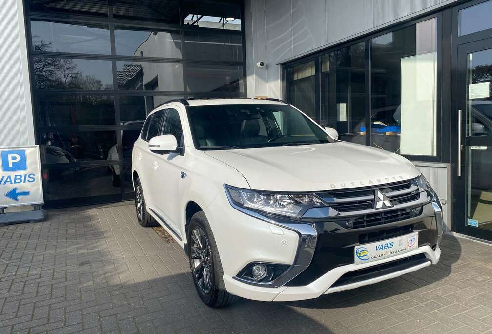 Mitsubishi Outlander 2.0 4WD Plug-In Hybrid
