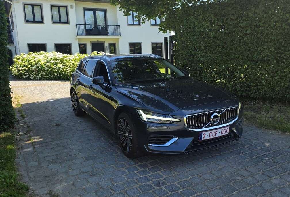 Volvo 2.0 T6 AWD PHEV Plus Bright