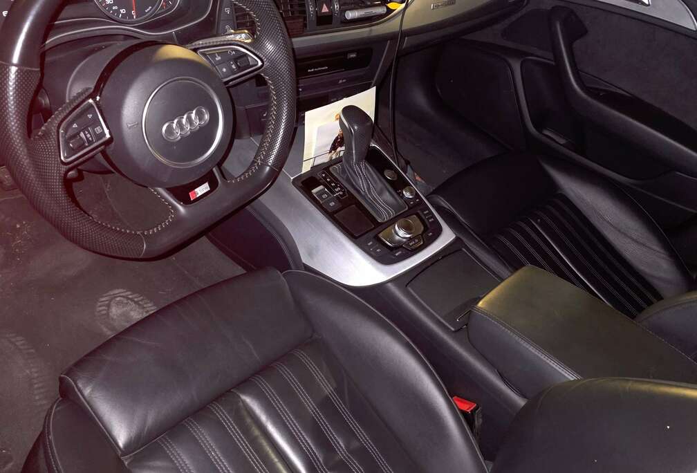 Audi A6 Avant 2.0 TDi ultra Quattro S tronic