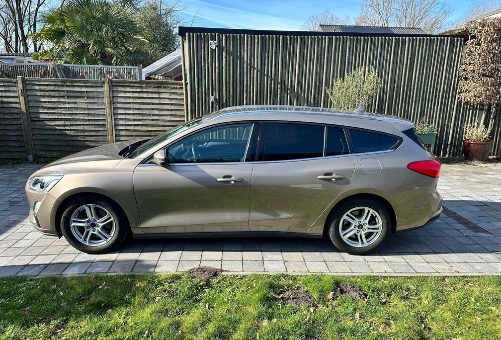 Ford Focus 1.0 EcoBoost Titanium