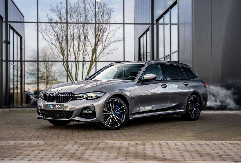 BMW 330e Touring - M-pack - 360 - Pano - CC -