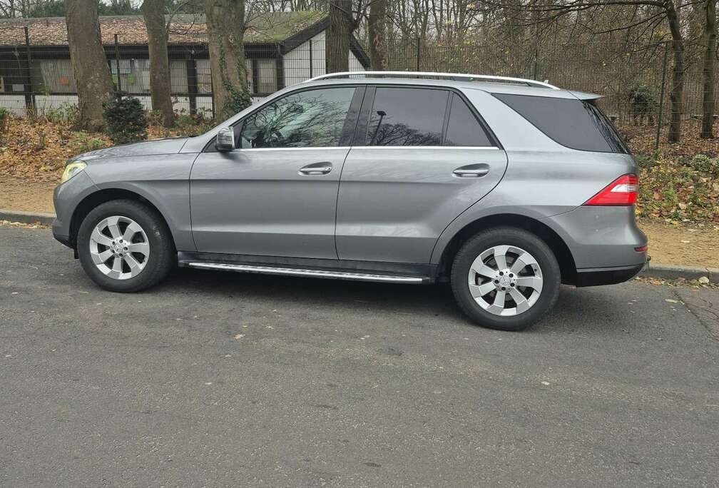 Mercedes-Benz BlueTEC 4MATIC 7G-TRONIC