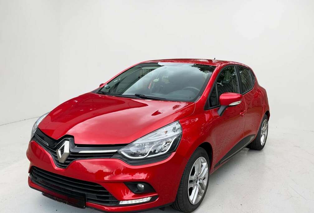 Renault 0.9 TCe FACELIFT - NAVIGATION - AIR CO - BLUETOOTH