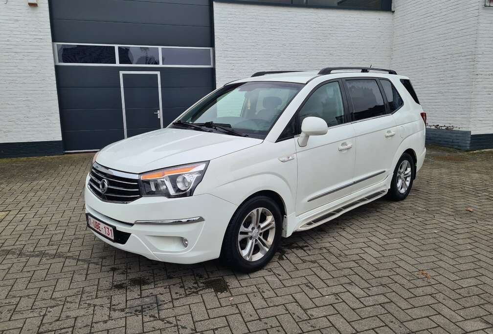 SsangYong 2.2 e-XDi220 Turismo