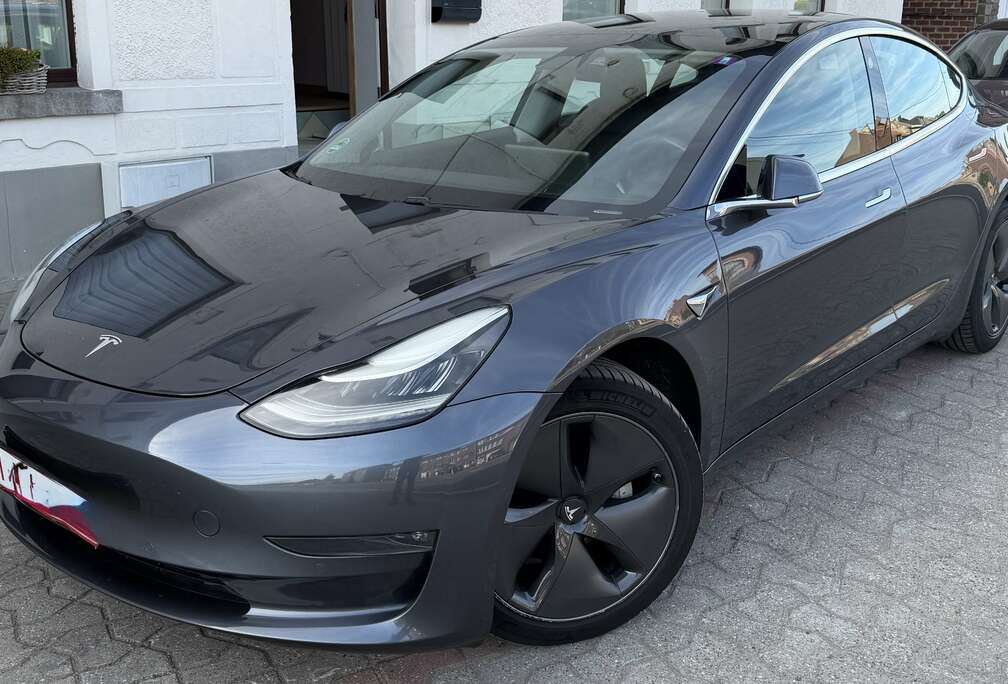 Tesla Model 3 75 kWh Long-Range Dual Motor