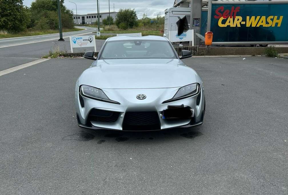 Toyota GR 3.0 Legend