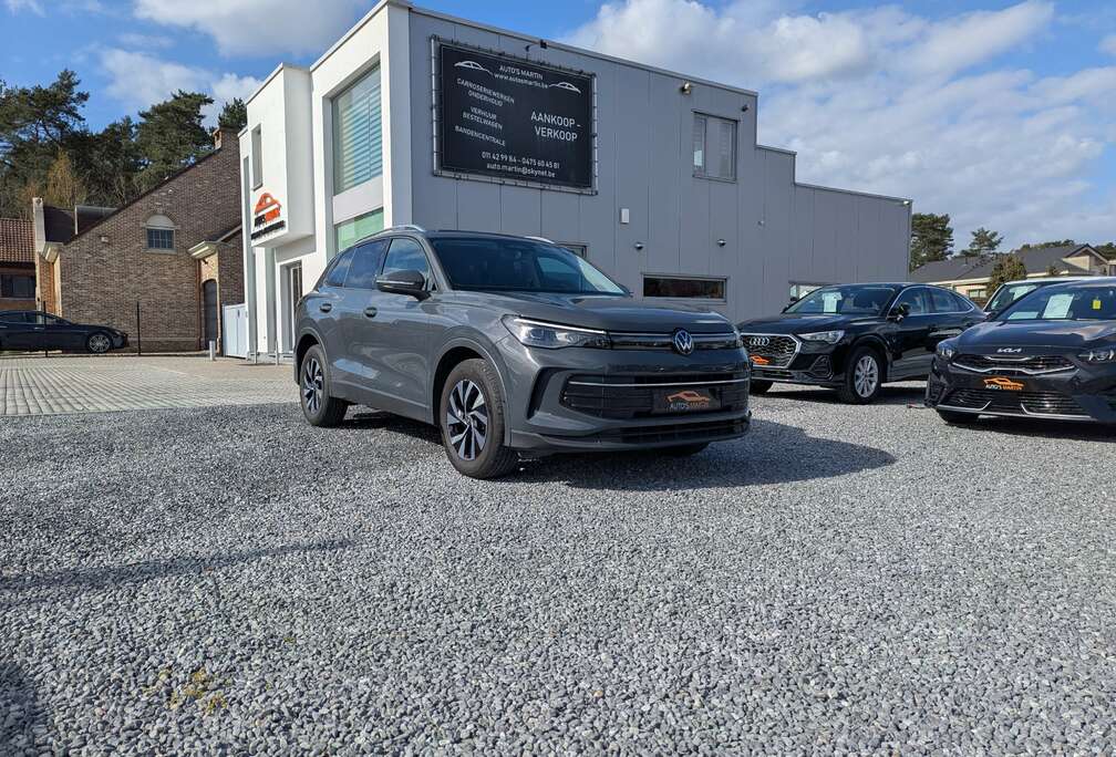 Volkswagen 1.5 eTSI Life  NAVI/CARPLAY  LEER  CAMERA