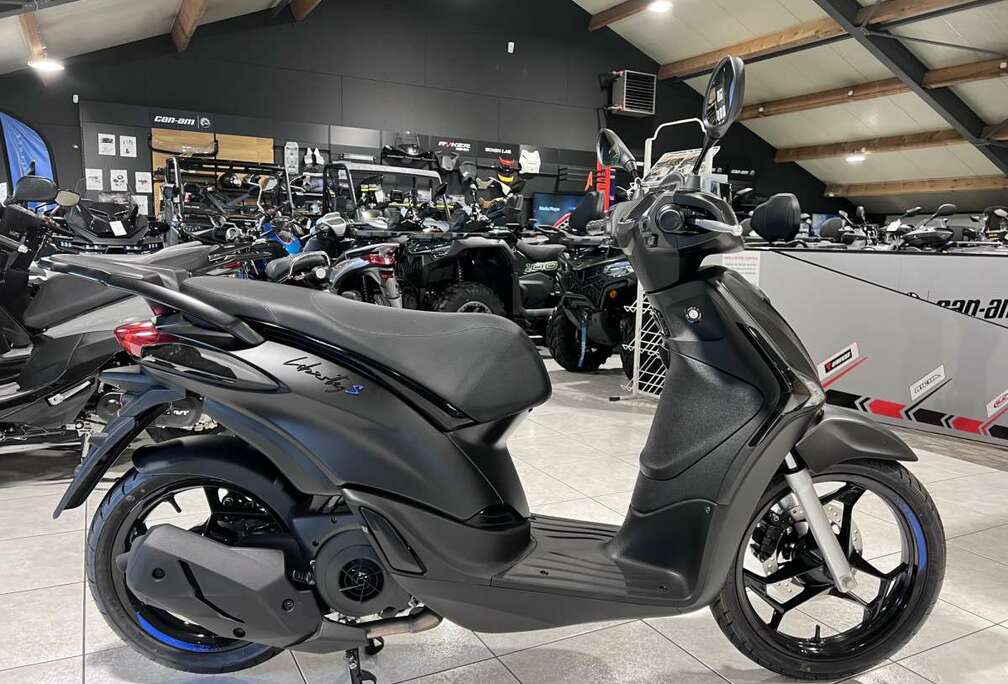 Piaggio S ABS NOIR MATT