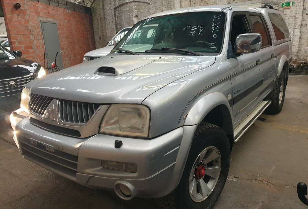 Mitsubishi 2.5 Turbo int. Intense 4WD