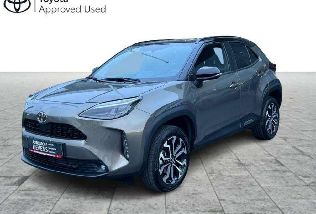 Toyota 1.5 Hyb Dynamic Plus executive + pack