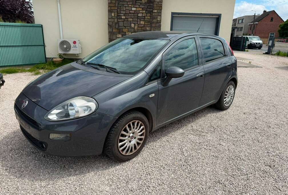 Fiat Punto 1.2i * RADIO * AIRCO * MULTISTUUR * EXPORT/HANDELAAR