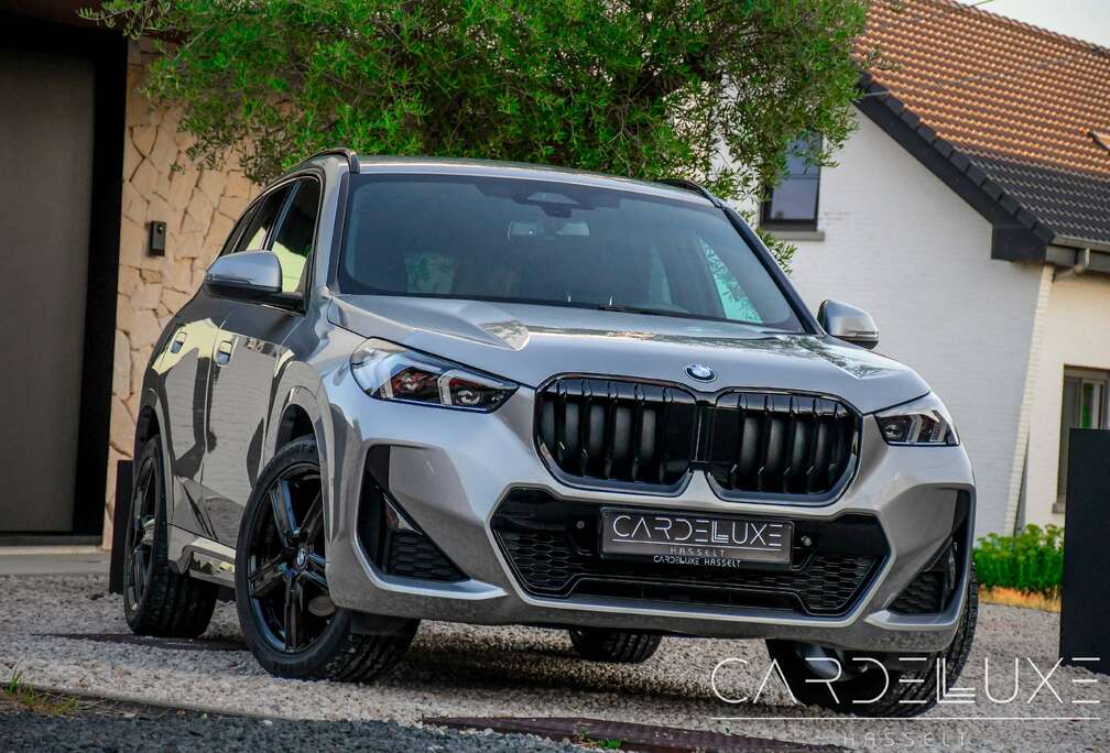 BMW sDrive18  M SPORT | ZWARTE GRILLE | GETINTE RAMEN | KEYLESS | NAVI | CAMERA !