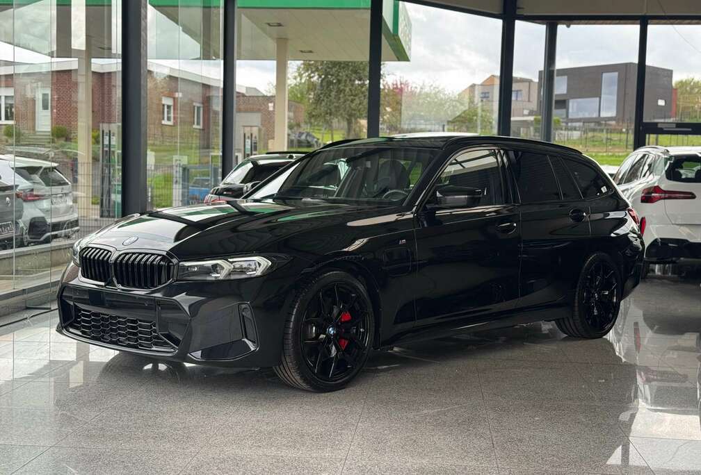 BMW e Touring M Sport Pro / PANO / TRKHK / HARM-KARDON