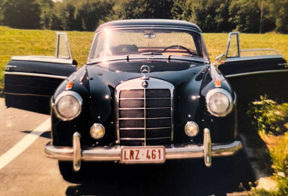 Mercedes-Benz 220s ponton coupé