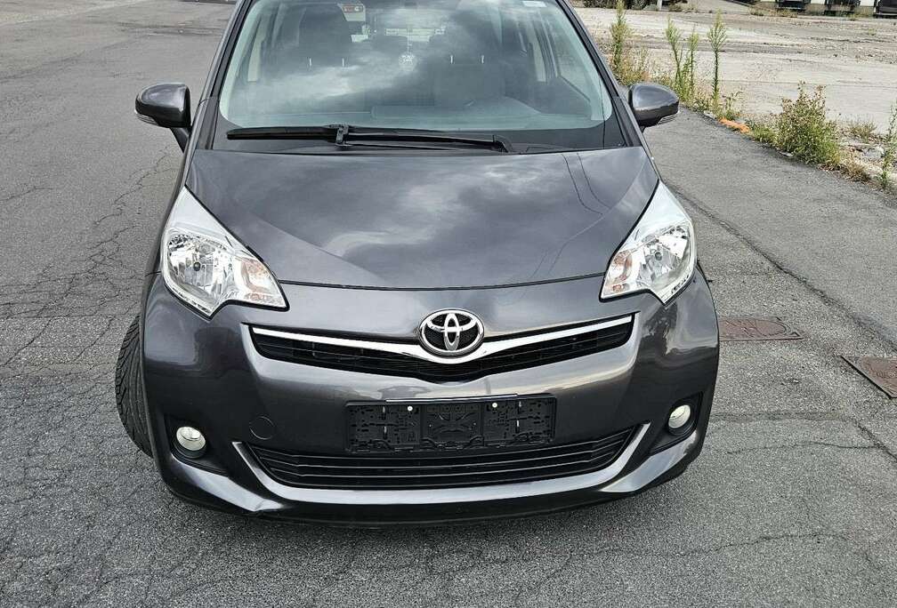 Toyota Verso S 1.33 VVT-i Comfort