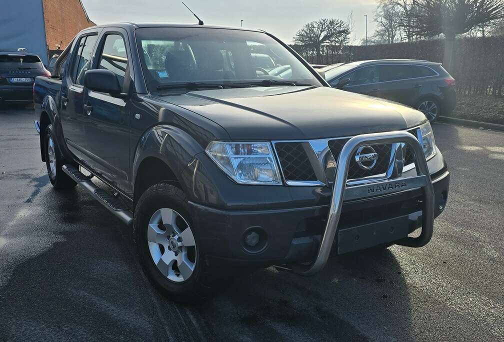 Nissan Navara SE